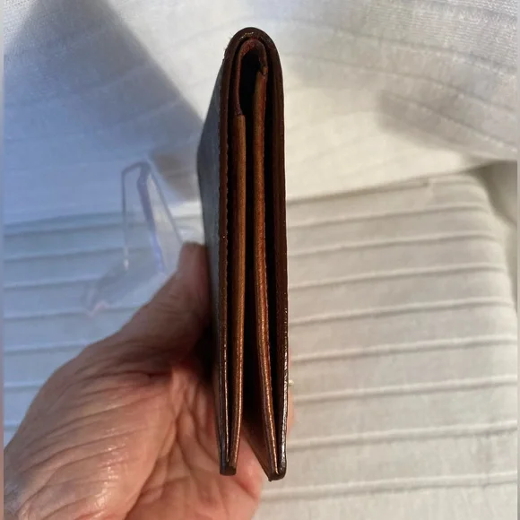 Louis Vuitton Monogram Men’s Bifold W/COA